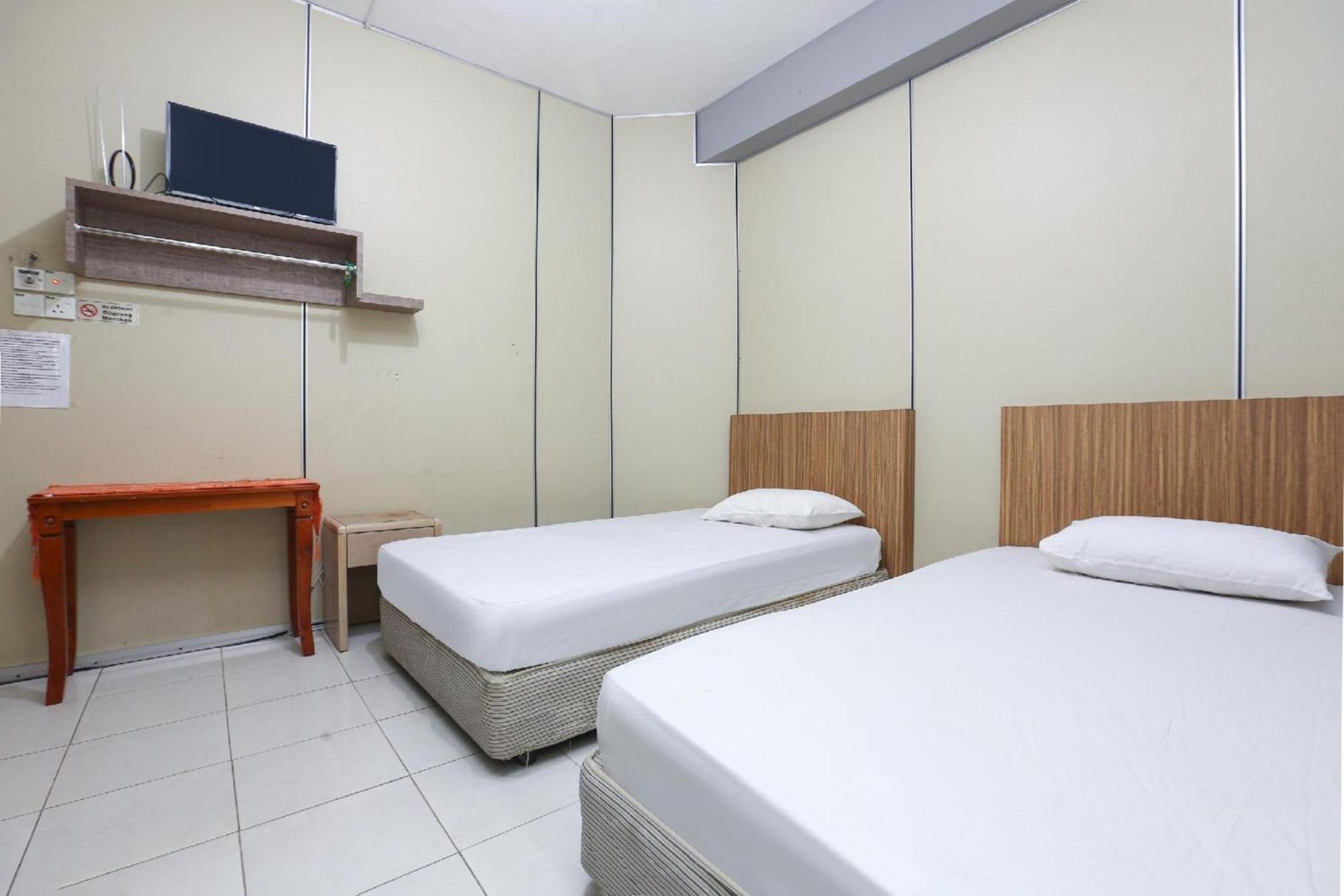 קוטה בארו Spot On 89796 D'Noor Budget Inn מראה חיצוני תמונה
