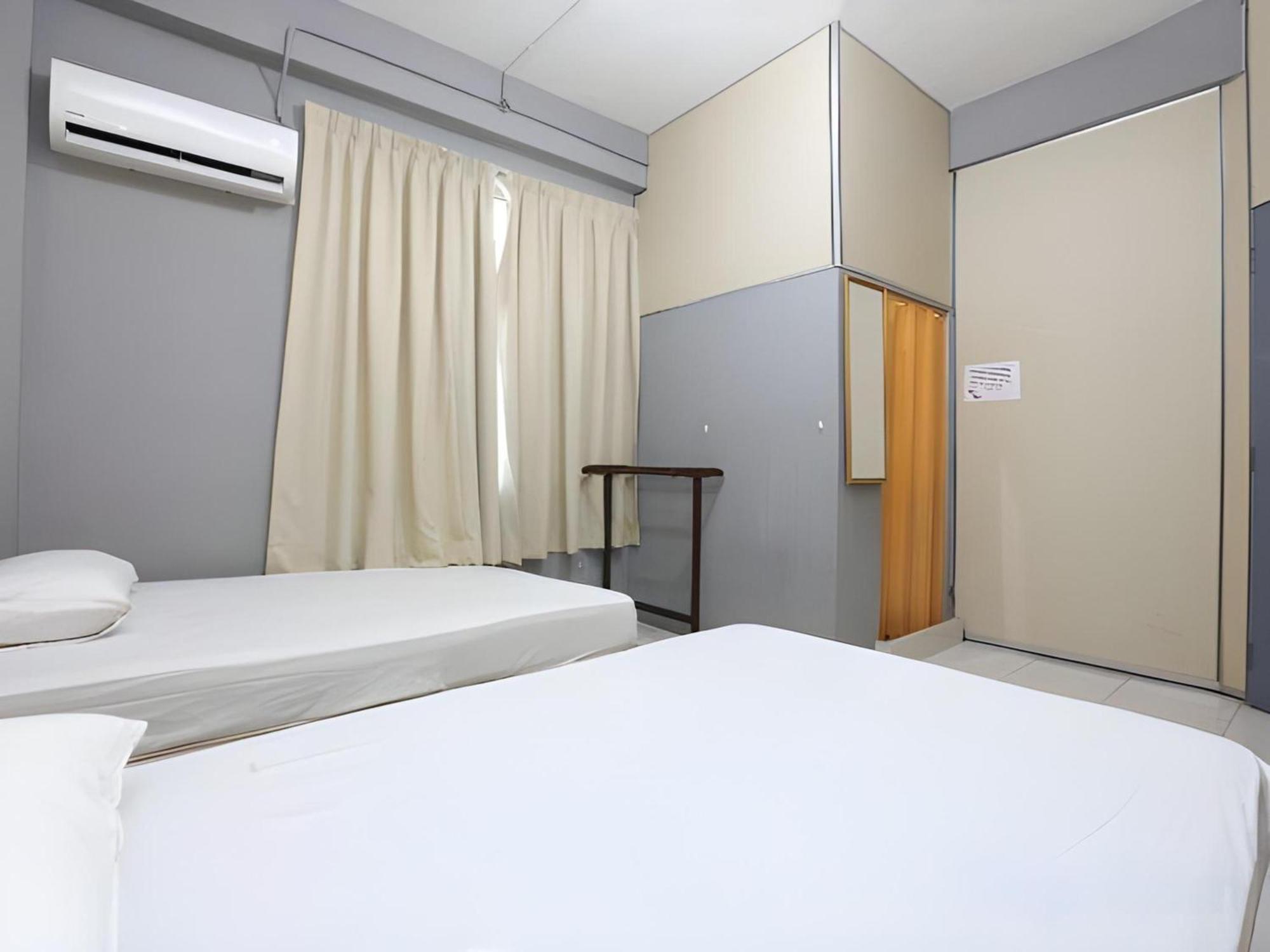 קוטה בארו Spot On 89796 D'Noor Budget Inn מראה חיצוני תמונה
