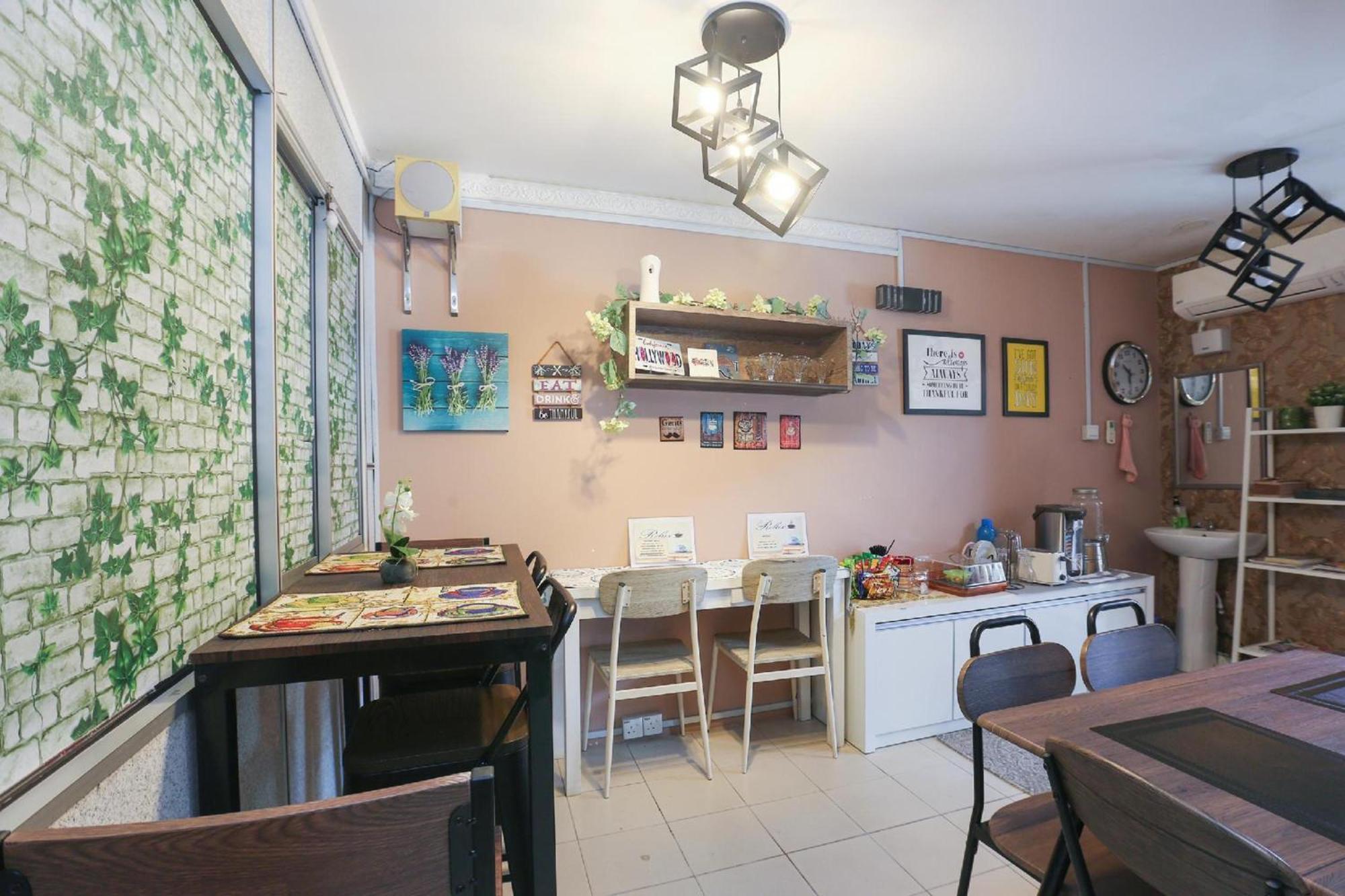 קוטה בארו Spot On 89796 D'Noor Budget Inn מראה חיצוני תמונה